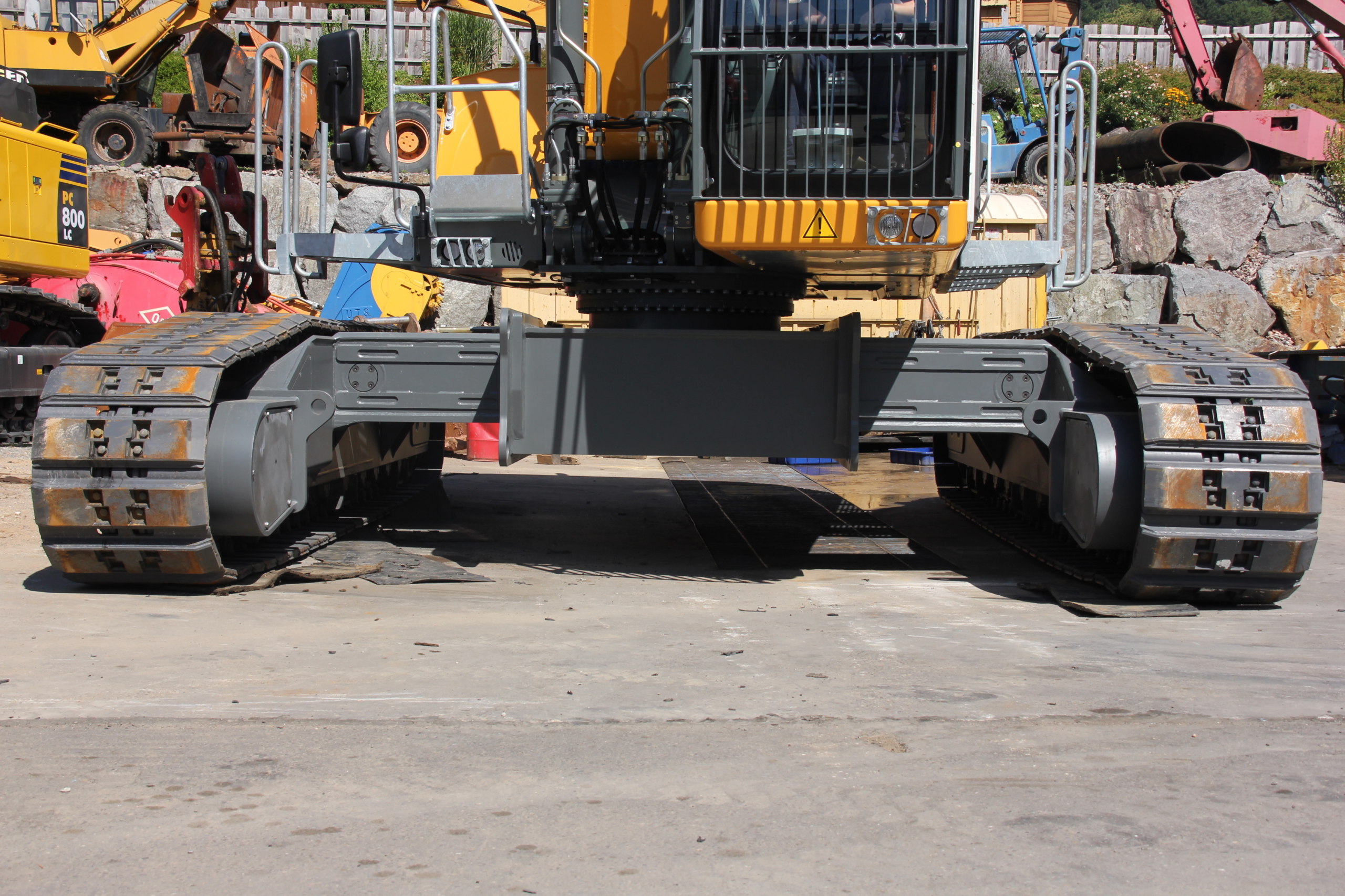 Hydraulisch verstellbares Fahrwerk