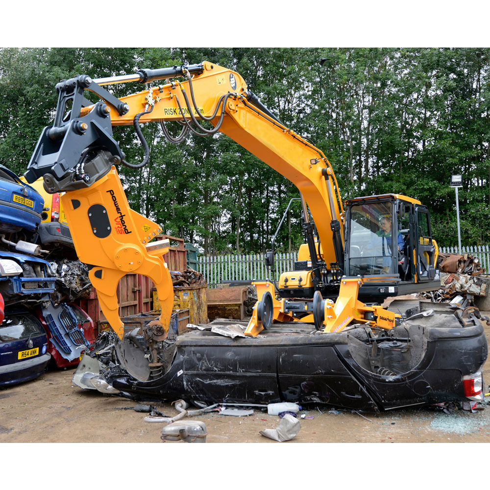Fahrzeug-Recycling mit Powerhand