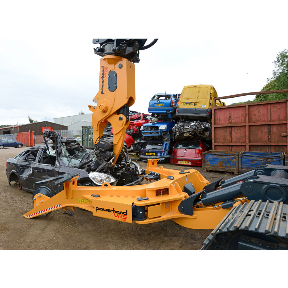 Fahrzeug-Recycling mit Powerhand